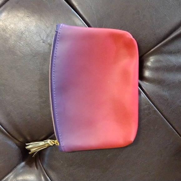 Ipsy Wild & Free Makeup Bag and Goodies - Picture 2 of 11